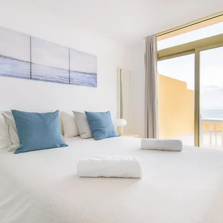 Home2book Design Sea Front Canteras1